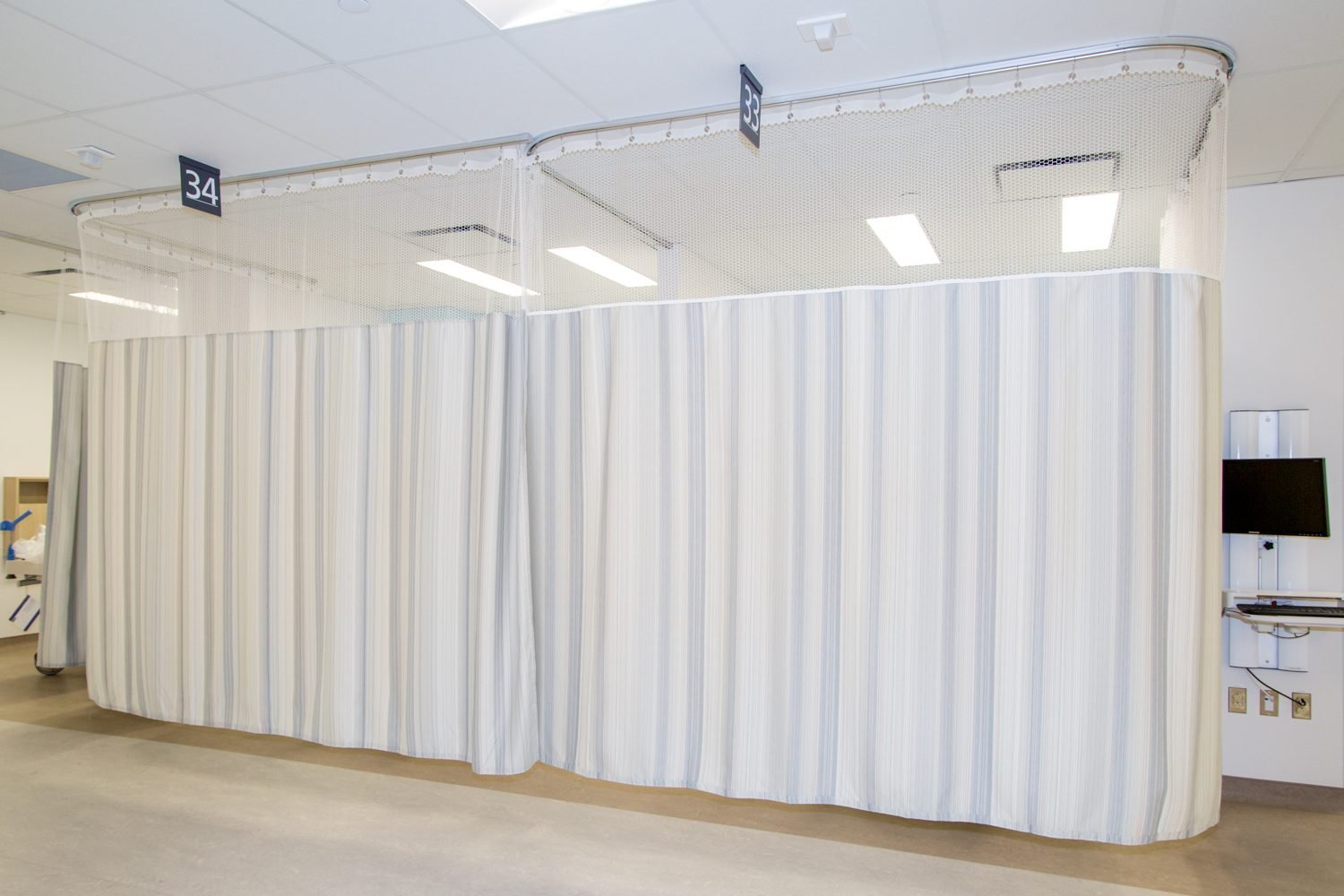Cortinas de separacion para clinica Mavilex &mdash; division de ambientes
